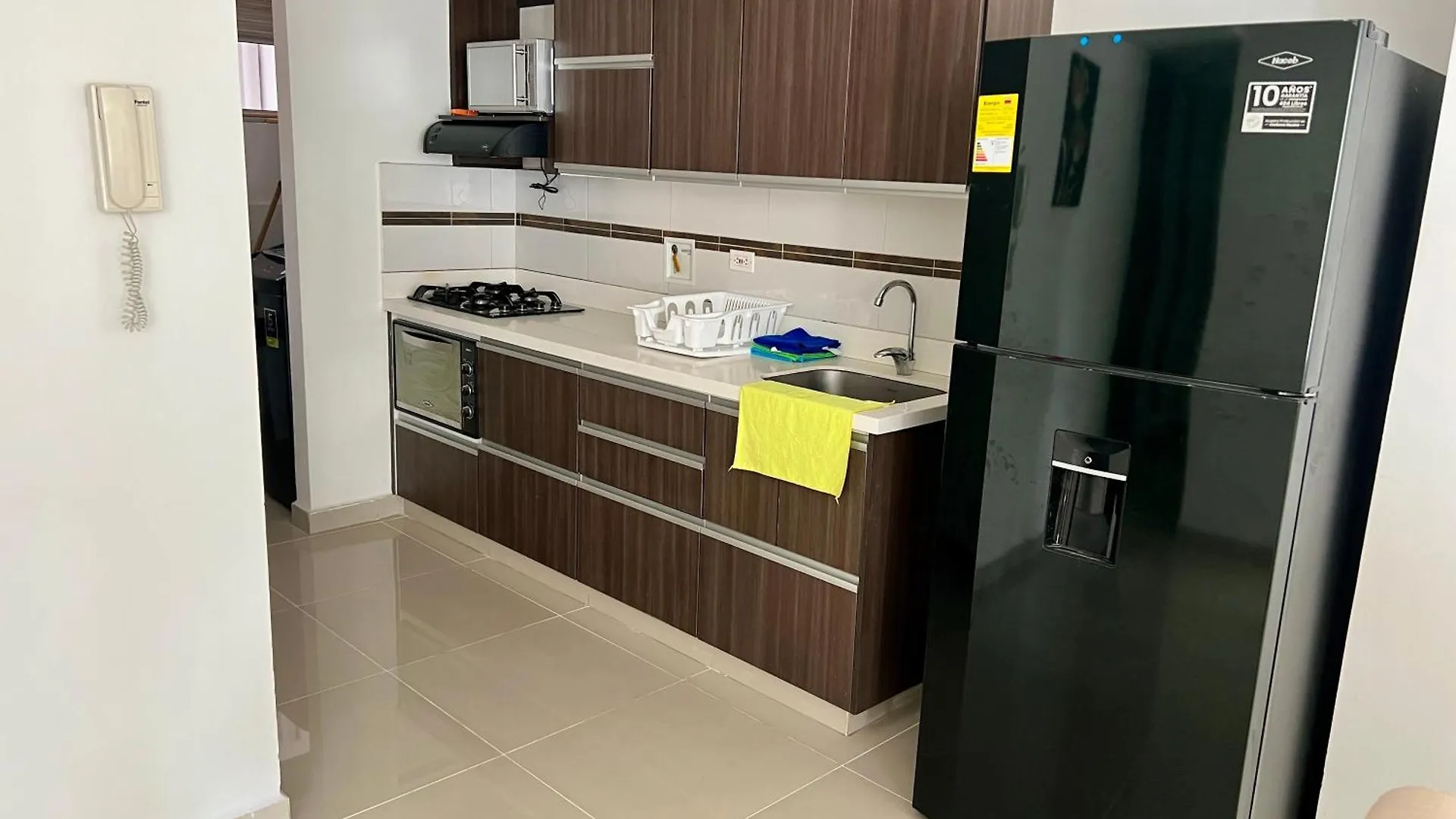 Luxury 3Br Apartment In The Heart Of 메딜린