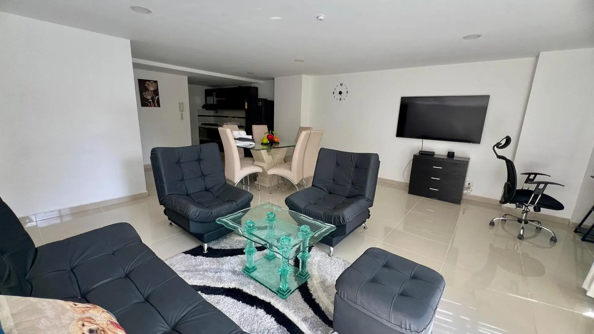 Luxury 3Br Apartment In The Heart Of מדיין